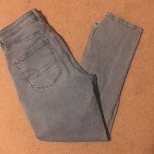 American Eagle strigid jeans